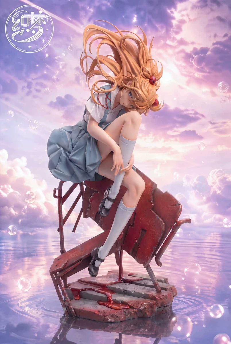 Asuka Langley Soryu Resin Statue – Vista posteriore capelli al vento sedia scolastica rossa