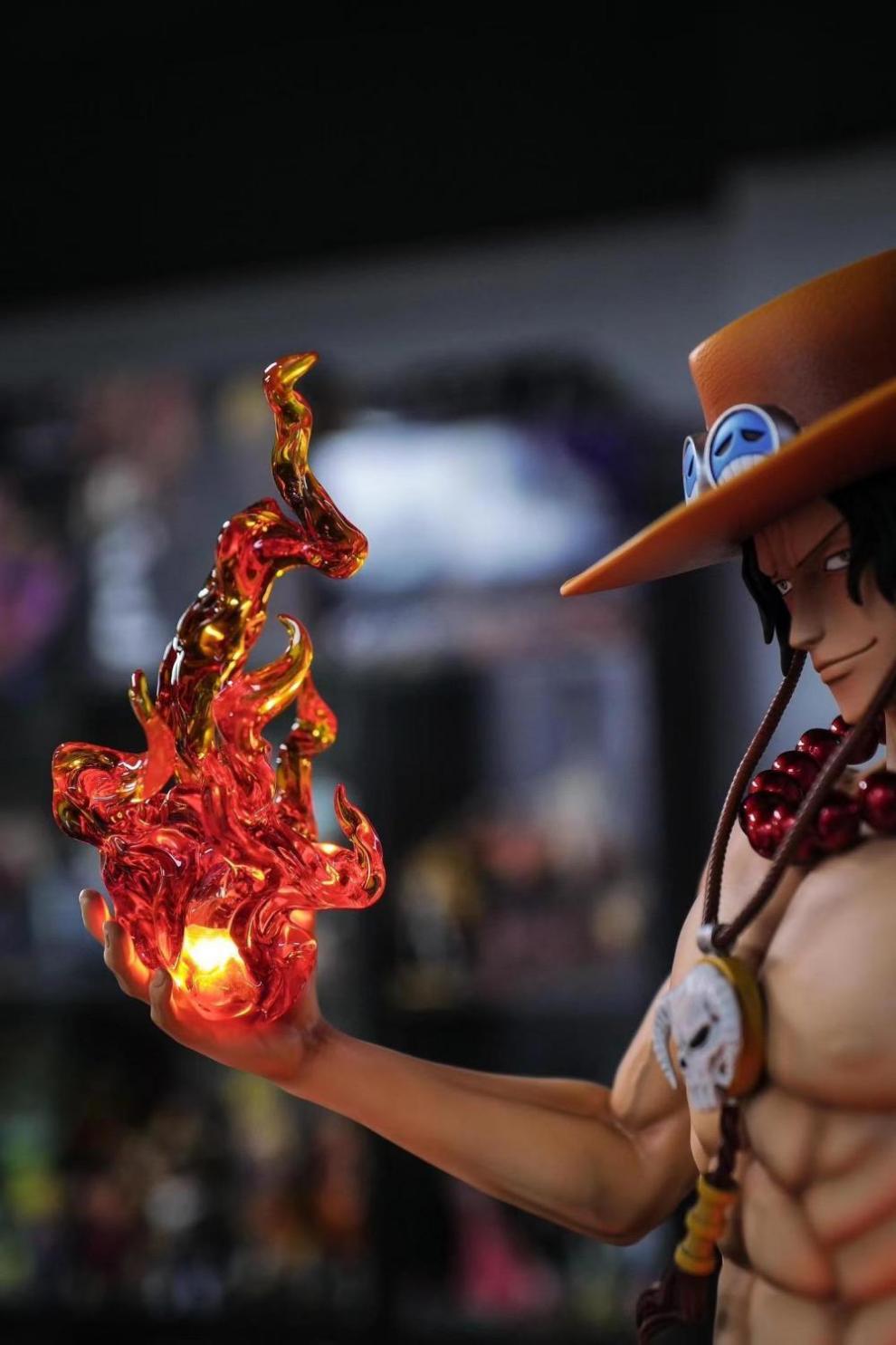 Portgas D. Ace One Piece XL Selection – Statua Scala 1/3 con LED