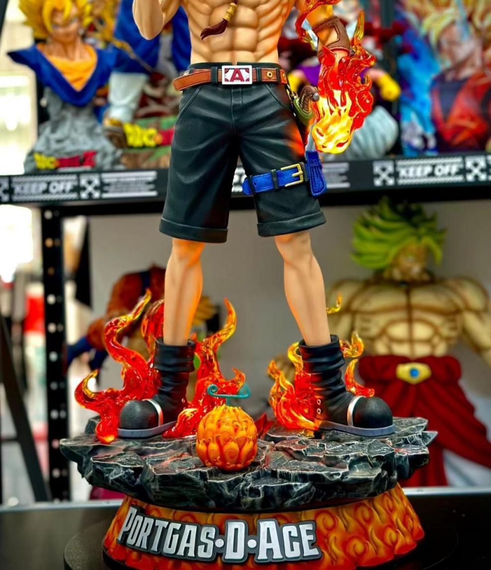 Portgas D. Ace One Piece XL Selection – Statua Scala 1/3 con LED