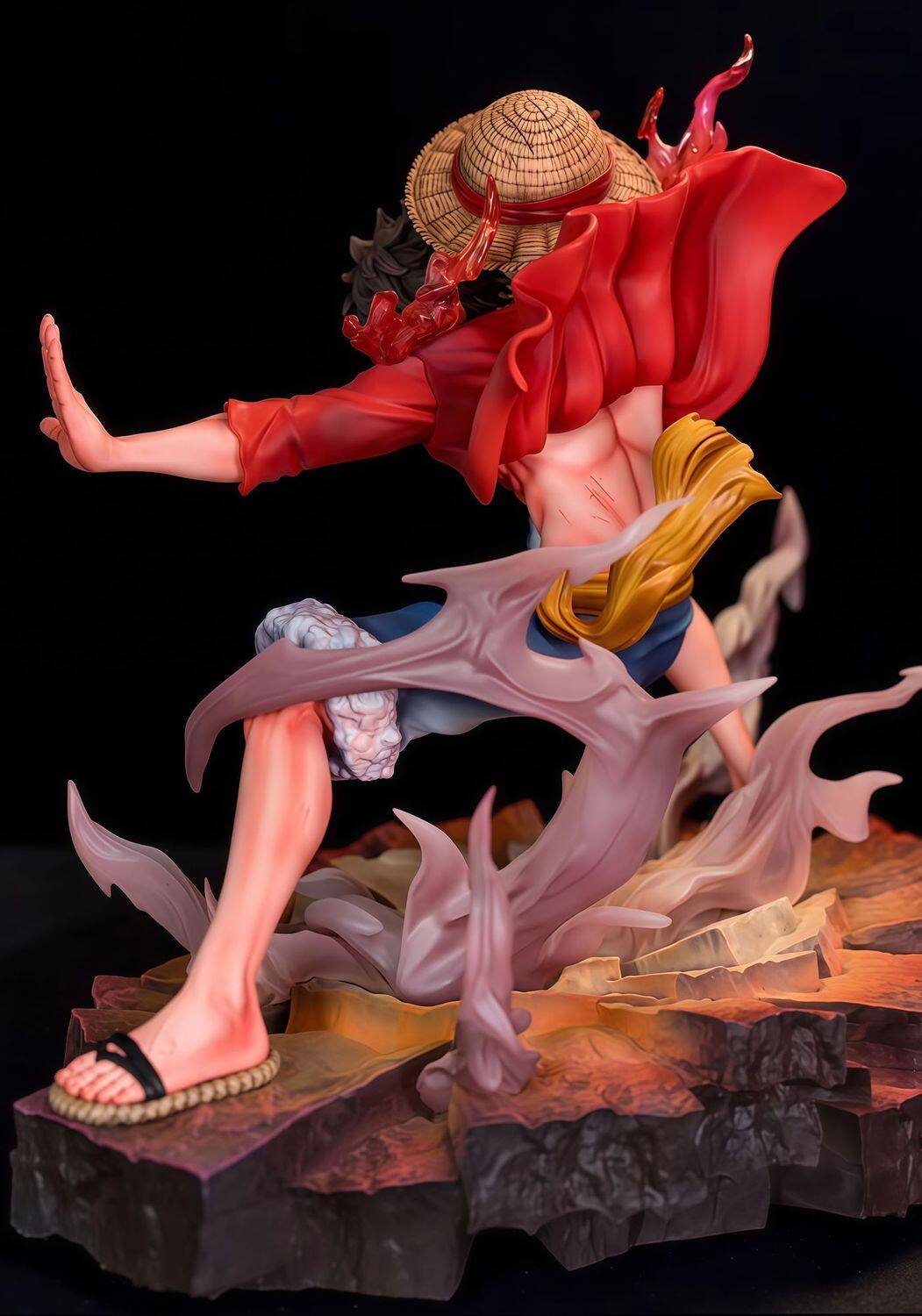 One Piece: Monkey D. Luffy Gear 2 – DR Studio XL Selection