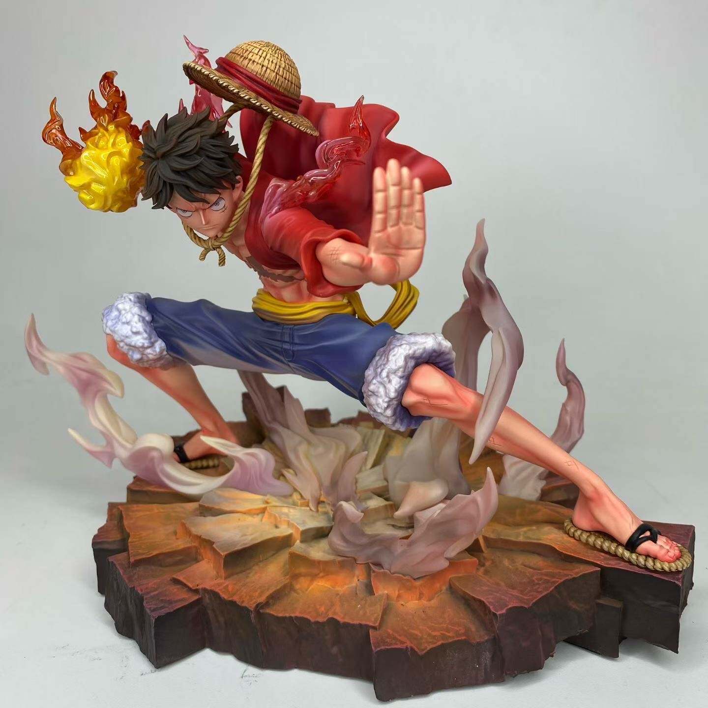 One Piece: Monkey D. Luffy Gear 2 – DR Studio XL Selection