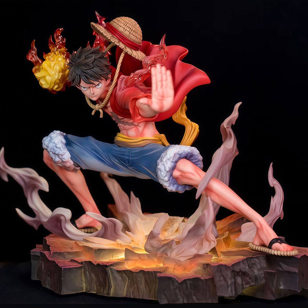 One Piece: Monkey D. Luffy Gear 2 – DR Studio XL Selection