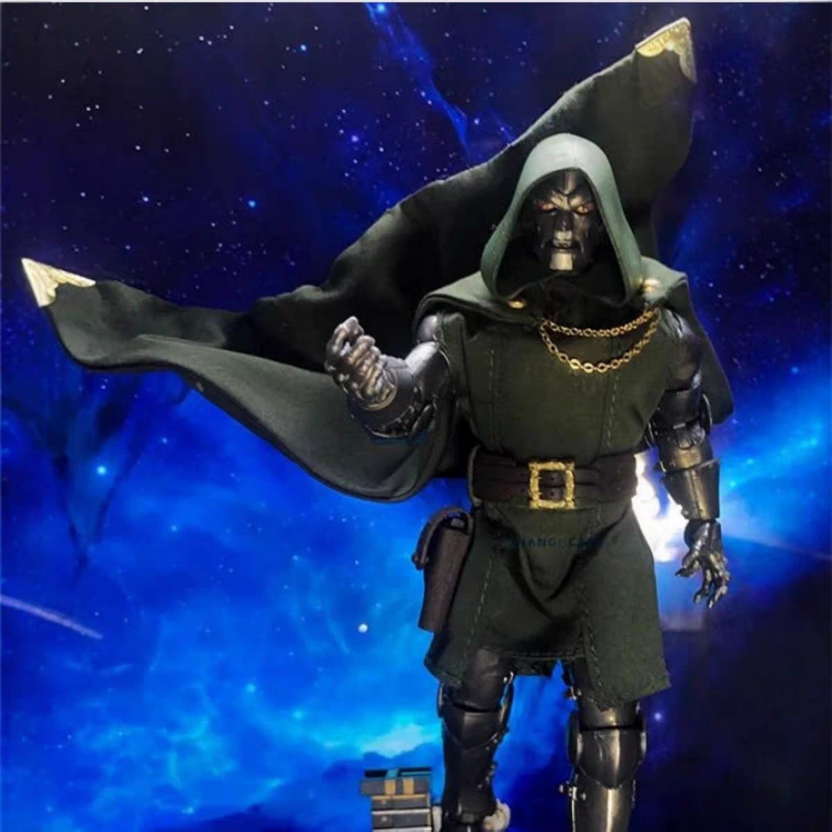 Doctor Doom Victor Von Doom Variable Heroes Marvel Avengers: Doomsday 34 cm