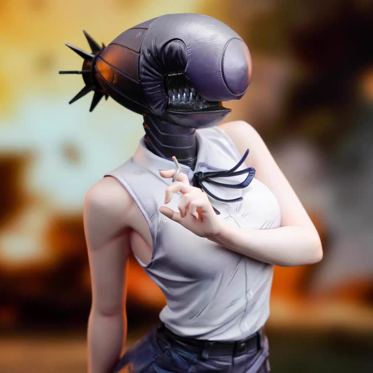 Dettaglio testa Bomb Devil della statua Reze