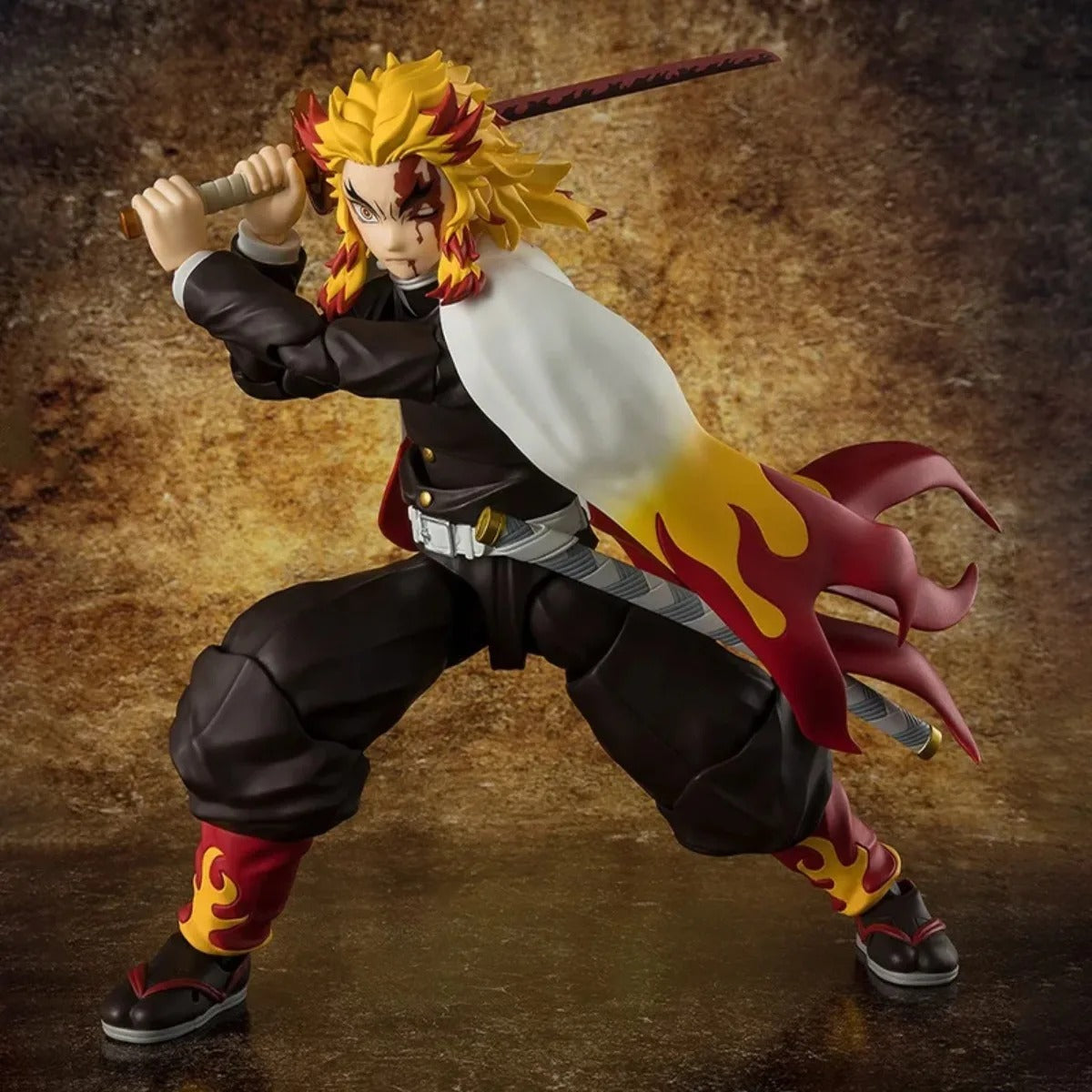 Action figure Bandai S.H. Figuarts Rengoku Kyojuro Demon Slayer The Flame Hashira